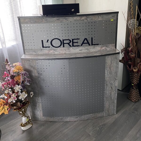 Mobilier salon coafor.