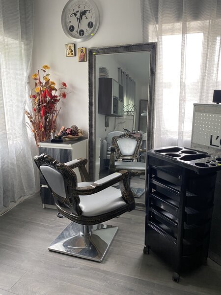 Mobilier salon coafor.