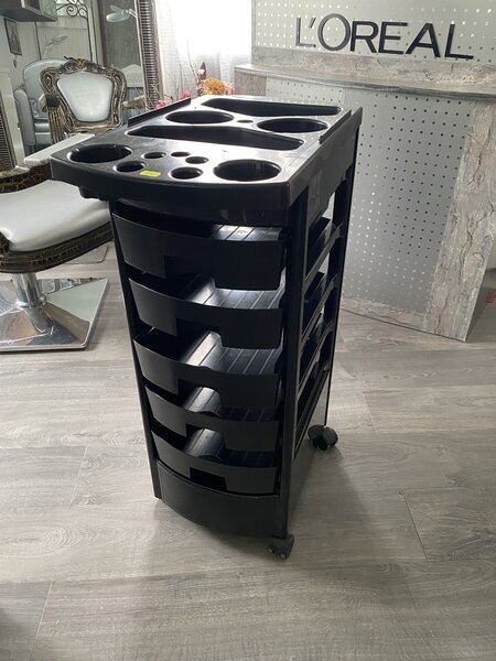 Mobilier salon coafor.